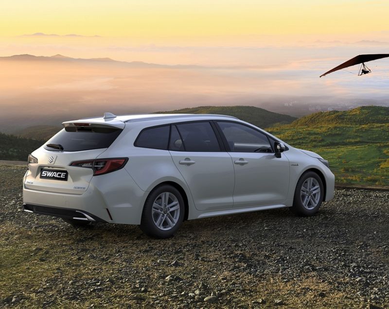 Suzuki Swace 1.8  hev style 103kW cvt aut