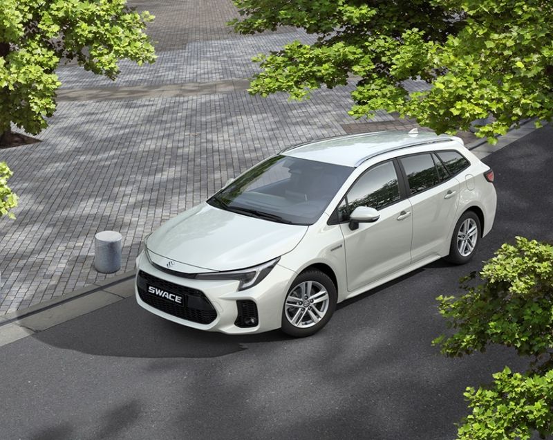 Suzuki Swace 1.8  hev style 103kW cvt aut