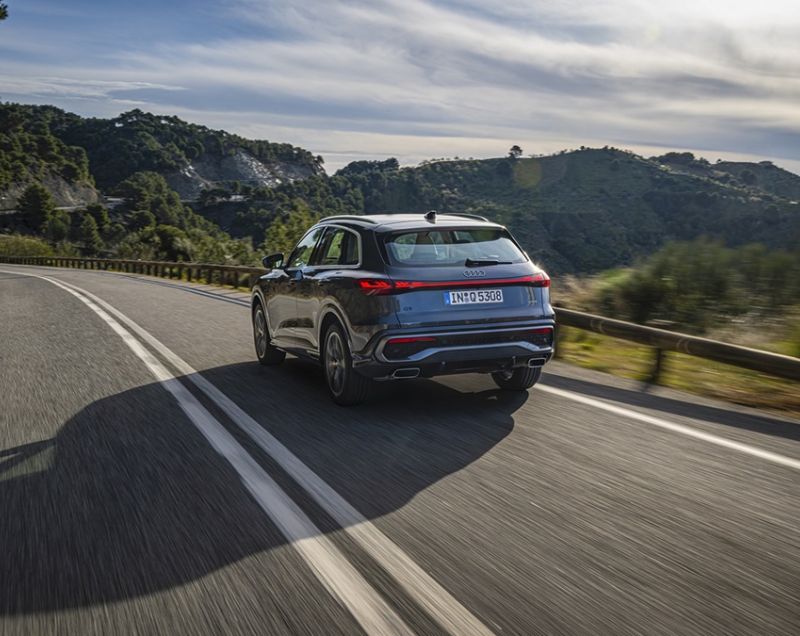 Audi Q5 2.0 phev s edition competition 270kW s-tronic 7 aut Audi Q5 2.0 phev s edition competition 270kW s-tronic 7 aut