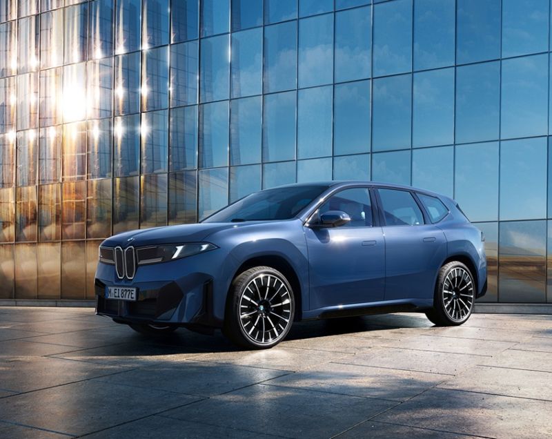 BMW iX3 108kWh 50 xDrive BMW iX3 108kWh 50 xDrive