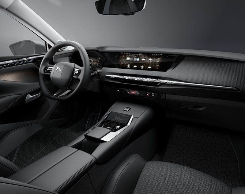 DS No 4 58.3kWh ev e-tense etoile 156kW aut DS No 4 58.3kWh ev e-tense etoile 156kW aut