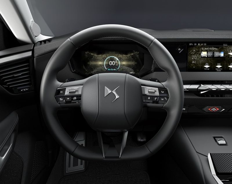 DS No 4 58.3kWh ev e-tense ds performance line 156kW aut DS No 4 58.3kWh ev e-tense ds performance line 156kW aut