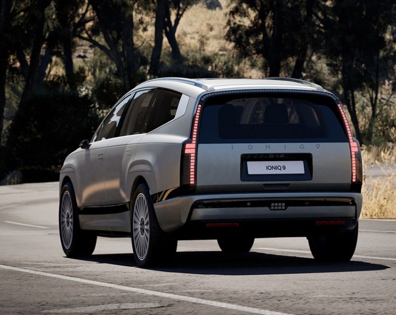 Hyundai IONIQ 9 110kWh ev lounge awd+ 315kW aut Hyundai IONIQ 9 110kWh ev lounge awd+ 315kW aut