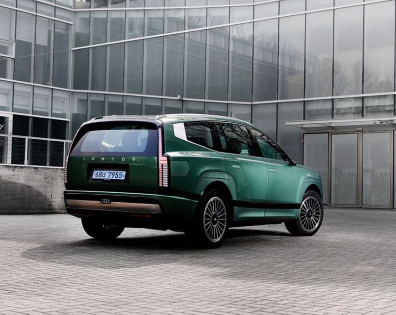 Hyundai IONIQ 9 110kWh ev connect+ awd 226kW aut