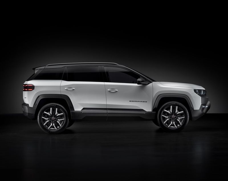 Jeep Compass 1.2 mhev first edition 107kW aut Jeep Compass 1.2 mhev first edition 107kW aut