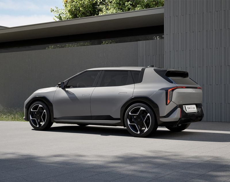 Kia EV4 58.3kWh 150kW Air
