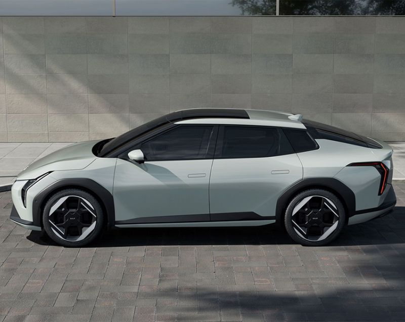 Kia EV4 fastback 81.4kWh 150kW Plus