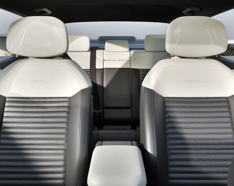 Kia EV4 fastback 81.4kWh 150kW Plus