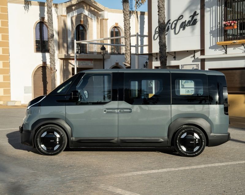 Kia PV5 Passenger 51.5kWh 89kW Essential Kia PV5 Passenger 51.5kWh 89kW Essential