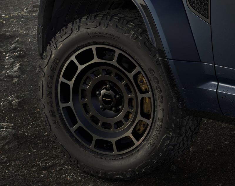 Land Rover Defender 110 p635 mhev octa 5p awd 467kW aut Land Rover Defender 110 p635 mhev octa 5p awd 467kW aut