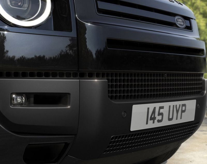 Land Rover Defender 130 p425 x 8p awd 313kW aut