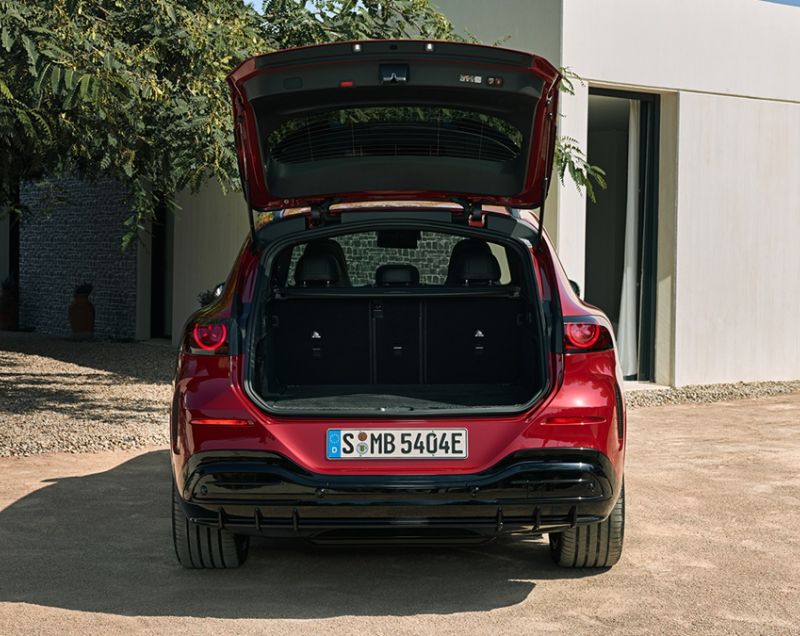 Mercedes-Benz GLC EQ 94kWh 400 4MATIC Business Solution Mercedes-Benz GLC EQ 94kWh 400 4MATIC Business Solution