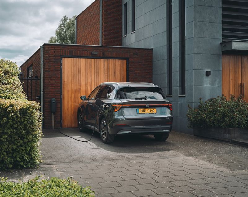 MG MGS5 EV 64kWh ev luxury long range 170kW aut