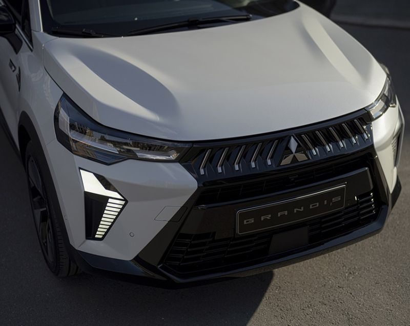 Mitsubishi Grandis 1.8 hev first edition 116kW aut