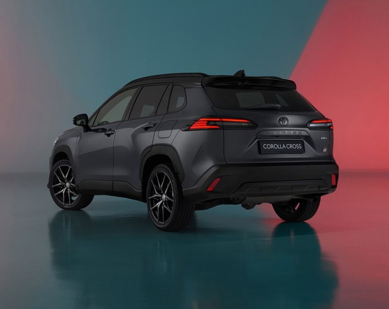 Toyota Corolla Cross 2.0 hev dynamic 132kW e-cvt aut