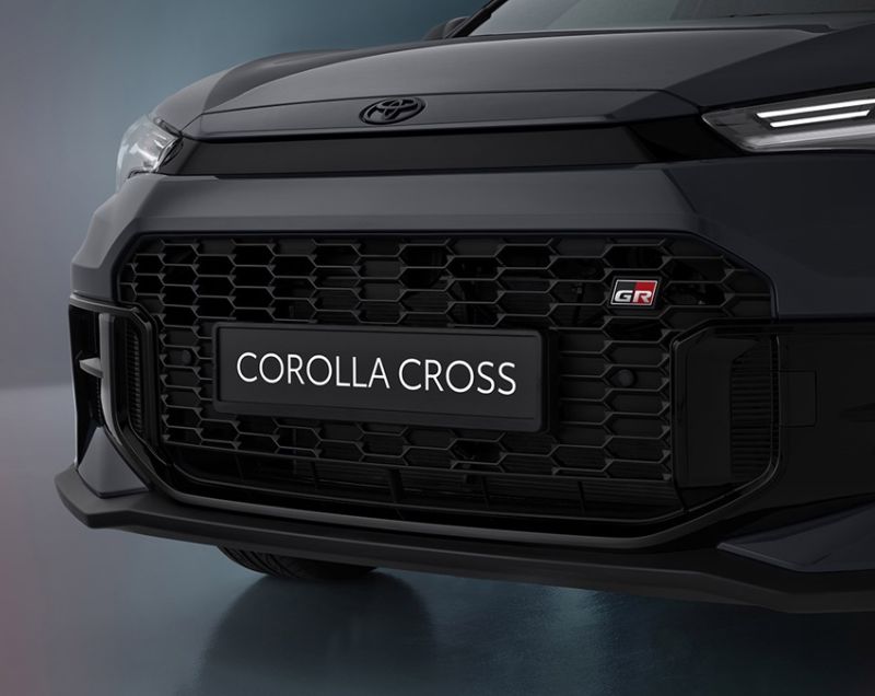 Toyota Corolla Cross 2.0 hev gr sport 132kW e-cvt aut Toyota Corolla Cross 2.0 hev gr sport 132kW e-cvt aut