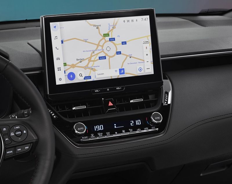 Toyota Corolla Cross 2.0 hev gr sport 132kW e-cvt aut Toyota Corolla Cross 2.0 hev gr sport 132kW e-cvt aut