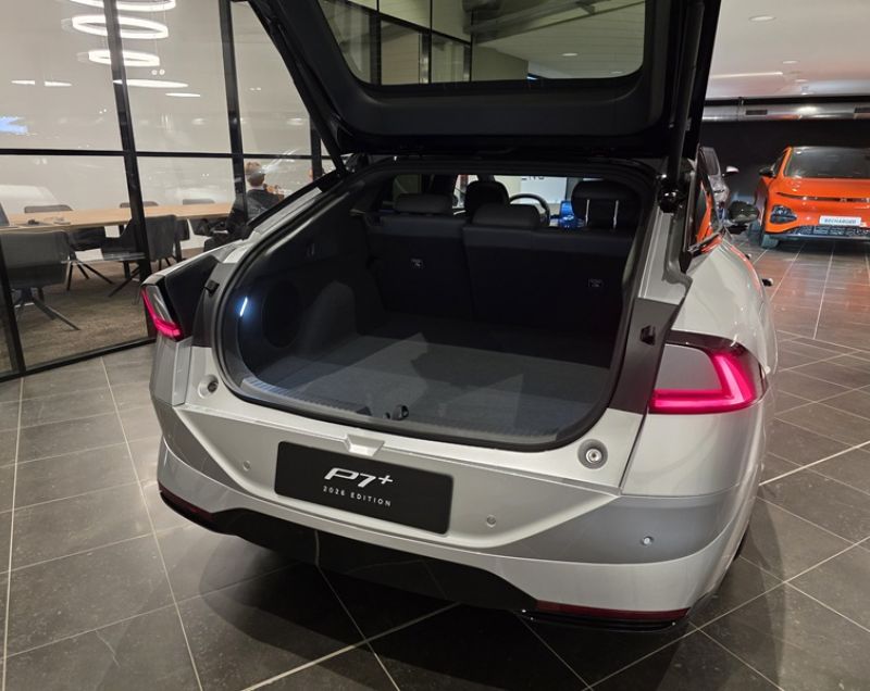 Xpeng P7+ 74.9kWh 370kW AWD Performance