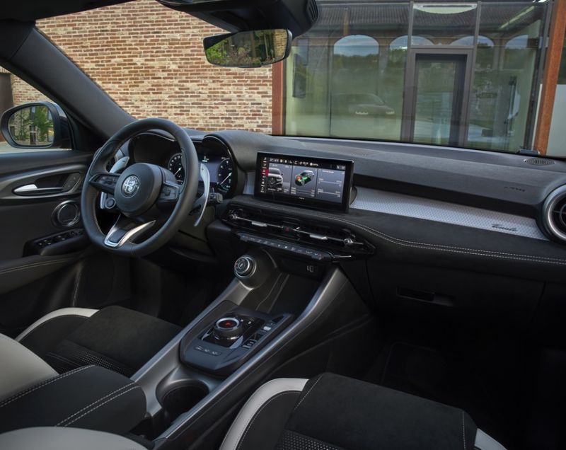 Alfa Romeo Tonale 1.3t phev ti awd 198kW aut