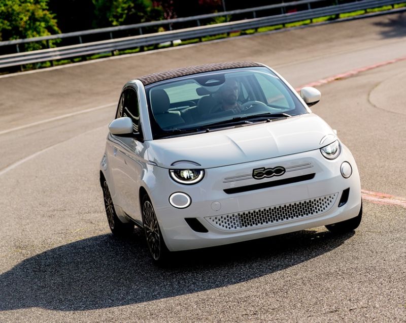 Fiat 500 1.0 mhev torino 48kW Fiat 500 1.0 mhev torino 48kW