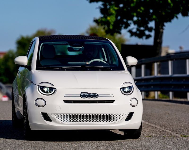 Fiat 500 1.0 mhev icon 48kW