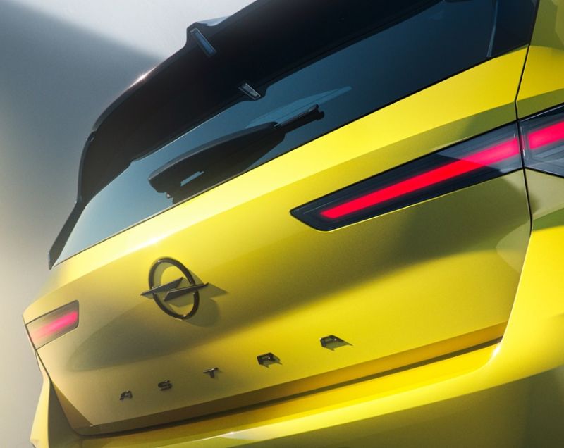 Opel Astra 1.2t mhev business edition 107kW edct aut