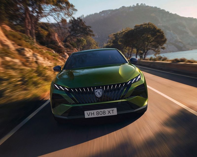 Peugeot 408 58kWh ev gt exclusive 157kW aut