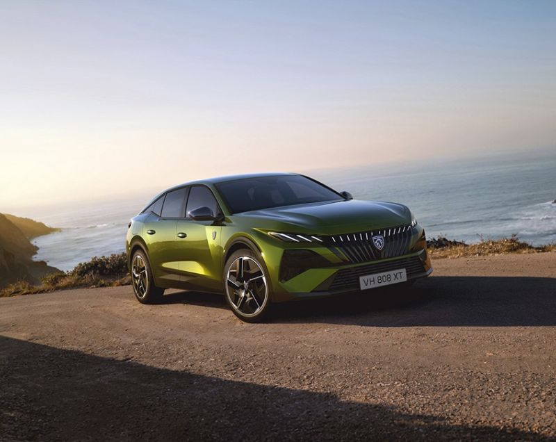 Peugeot 408 58kWh ev gt exclusive 157kW aut