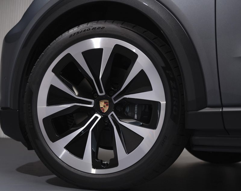 Porsche Cayenne Electric 113kWh ev turbo 850kW aut