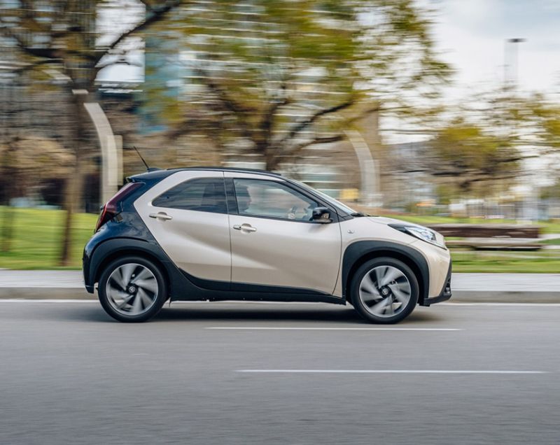 Toyota Aygo X 1.5 hev pulse 85kW cvt aut