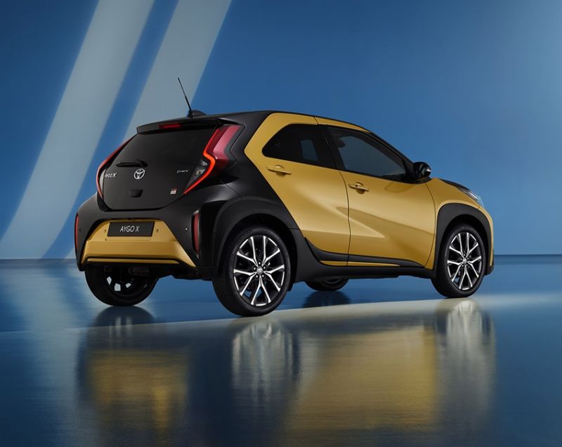 Toyota Aygo X 1.5 hev pulse 85kW cvt aut