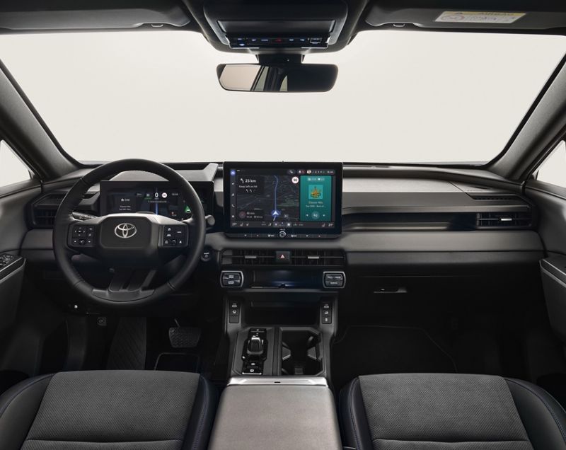 Toyota RAV4 300 phev dynamic 197kW fwd cvt aut