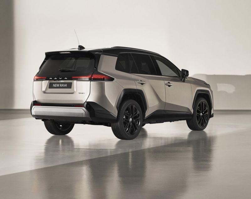 Toyota RAV4 300 Plug-in Hybrid AWD First Edition Toyota RAV4 300 Plug-in Hybrid AWD First Edition