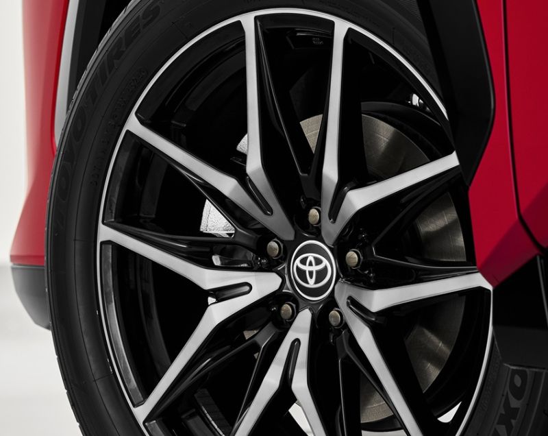 Toyota RAV4 270 phev first edition 197kW fwd cvt aut