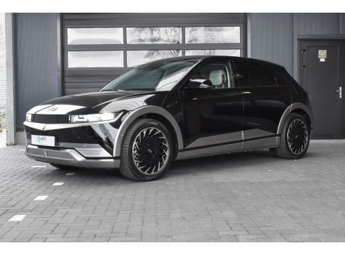 Hyundai IONIQ 5* 77.4kWh Lounge, Phantom Black Hyundai IONIQ 5* 77.4kWh Lounge, Phantom Black